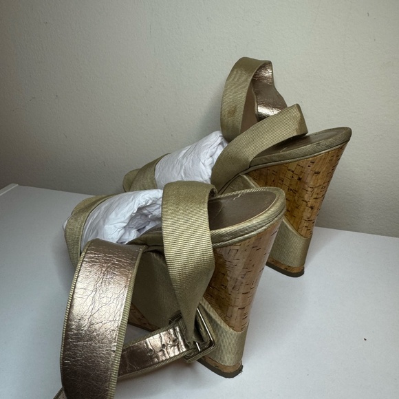 BCBG Heels Wedges Thick Straps Tan Size 10 - Picture 9 of 16